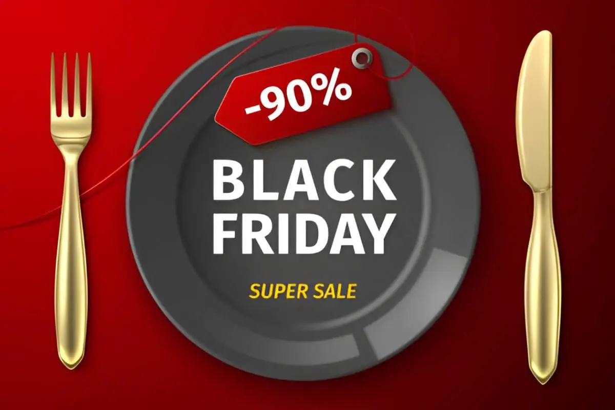 Banner de promoção da Black Friday com a oferta de 90% de desconto, mostrando um prato vazio com talheres dourados ao lado, sobre um fundo vermelho