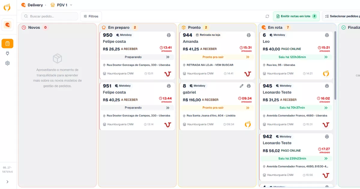 Central de Delivery do ControleNaMão organizando pedidos nas etapas novos, em preparo, prontos, em rota e finalizados.