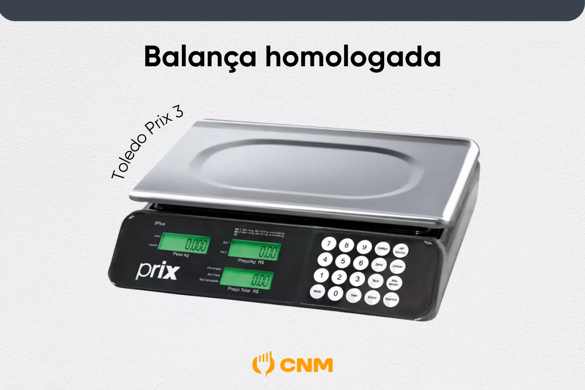 Balança digital preta da marca Toledo, modelo Prix 3, com visor duplo e teclado numérico na lateral. Na tela aparece zero em todas as leituras. A palavra “Balança homologada” está no topo e o logotipo do CNM aparece abaixo.