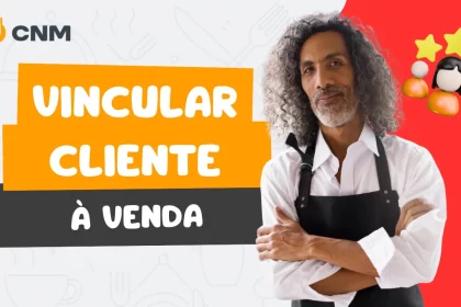 Garçom de braços cruzados e avental preto, com "vincular cliente à venda" escrito à esquerda