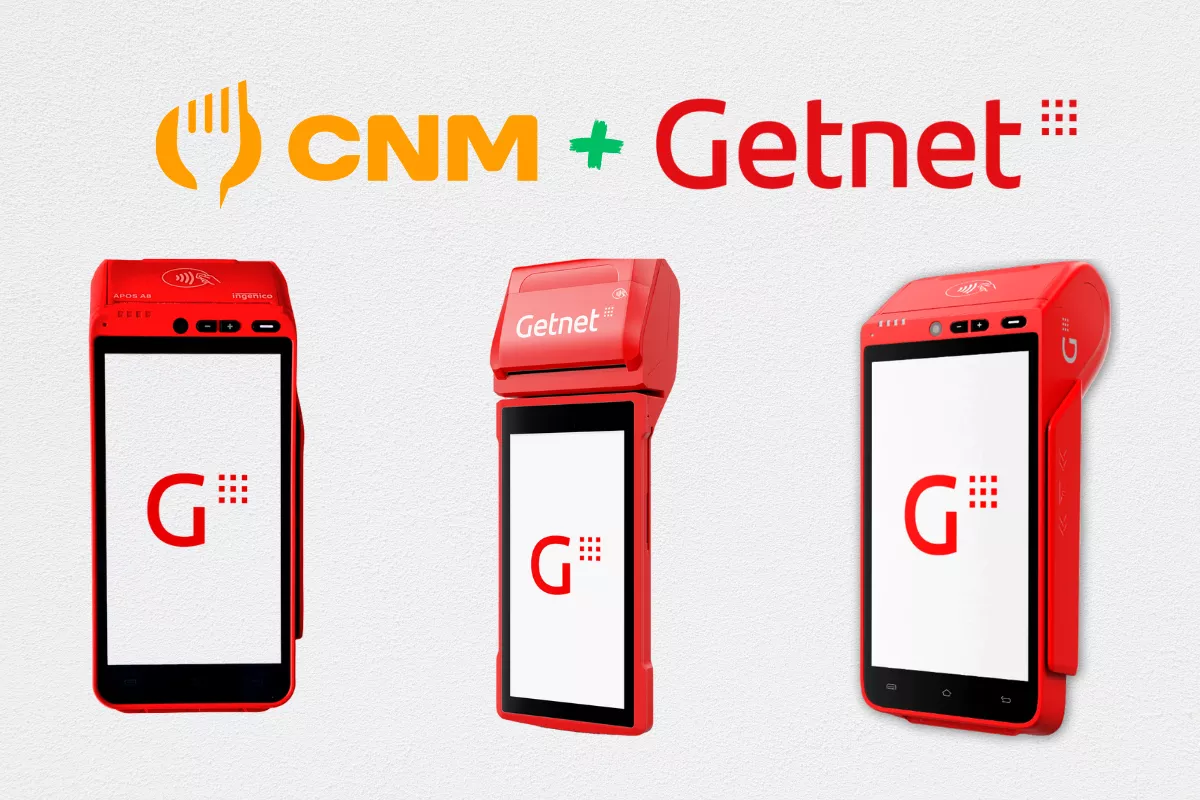 Logotipo do CNM e da Getnet, indicando a integração, sobre uma imagem de três modelos de maquininhas de cartão de crédito vermelhas da Getnet (Ingenico APOS A8, N910 e Sunmi P2-B)