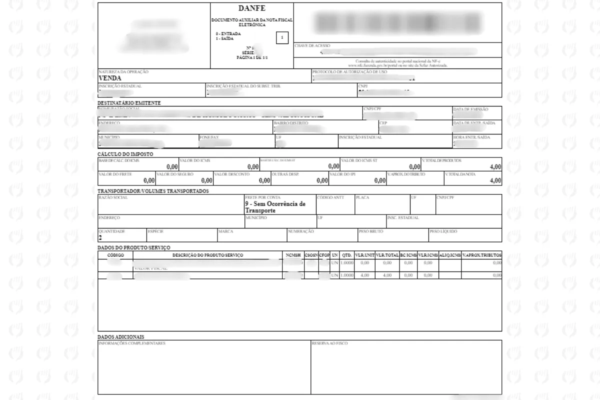 Exemplo de DANFE, Documento Auxiliar da Nota Fiscal Eletrônica. A imagem mostra as diversas seções e detalhes obrigatórios de uma nota fiscal, como identificação do emitente e destinatário, cálculo de impostos, informações sobre o produto e campos para transporte. Essencial na gestão fiscal de restaurantes e negócios de food service, a NF-e garante detalhamento completo da operação comercial.